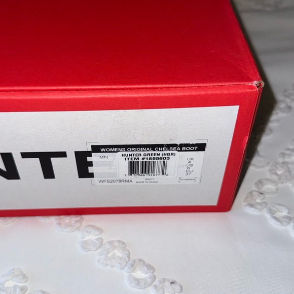 Hunter Chelsea Rain Boots - Picture 5 of 8